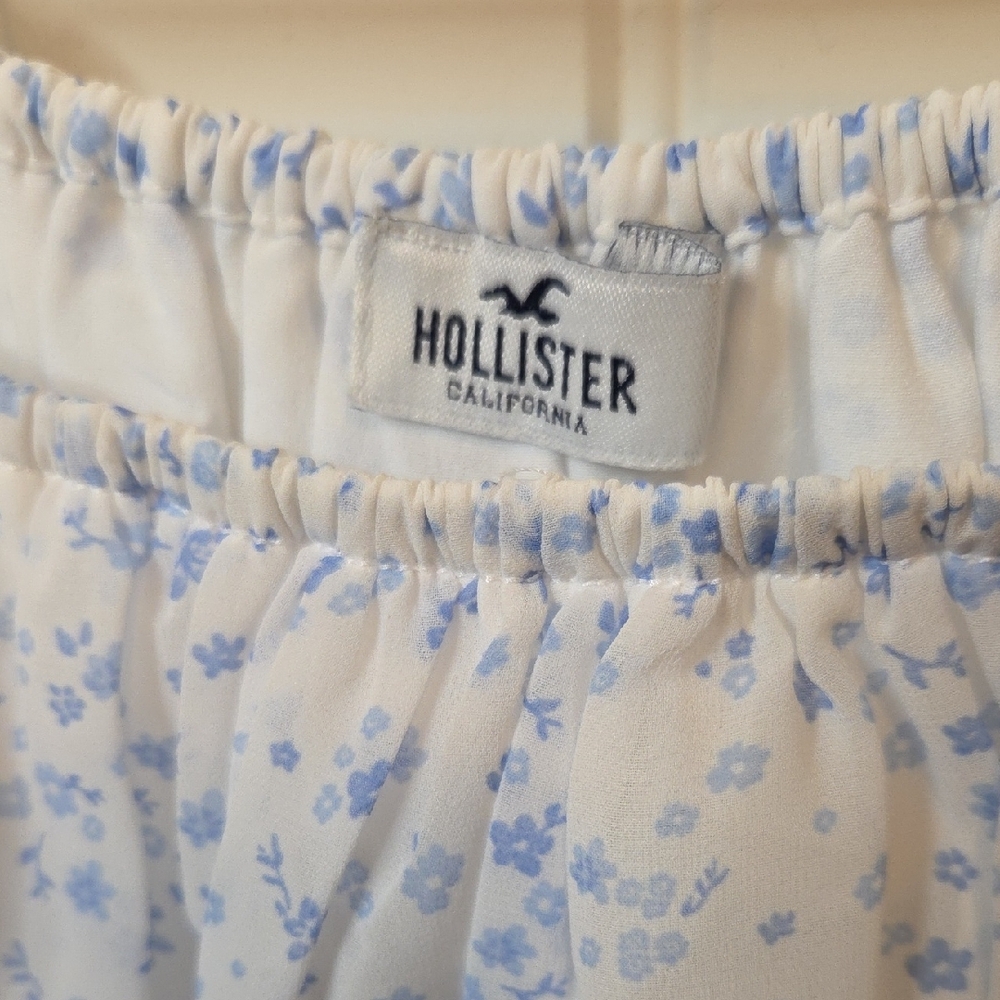 Hollister Blue and White Floral Crop Top - Picture 6 of 6